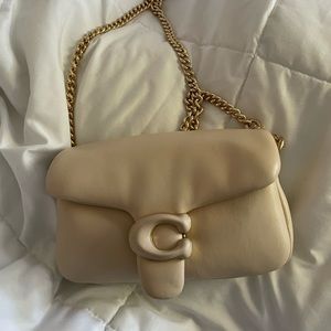 Pillow Coach Tabby mini beige/brass